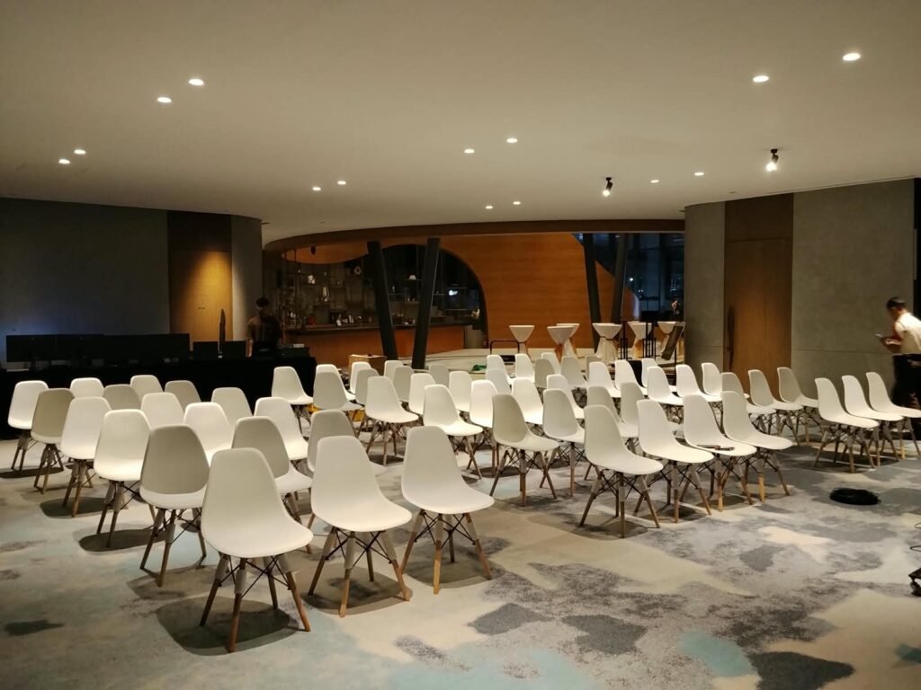 SEWA KURSI SCRAMBLE NYAMAN DAN ELEGAN